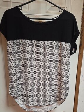 Rewind Black and White Patterned Dolman Sleeve Top